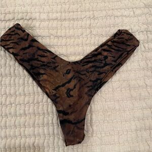 SKATIE Mandi bottom in Mazanillo